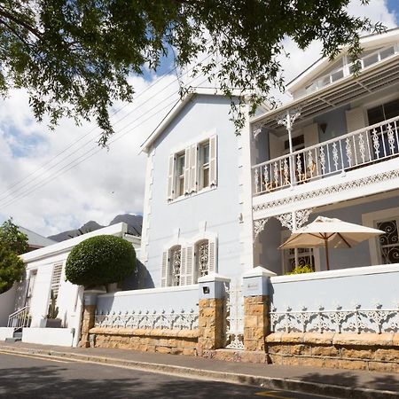 Bed and Breakfast Six On Scott Kapstadt Exterior foto