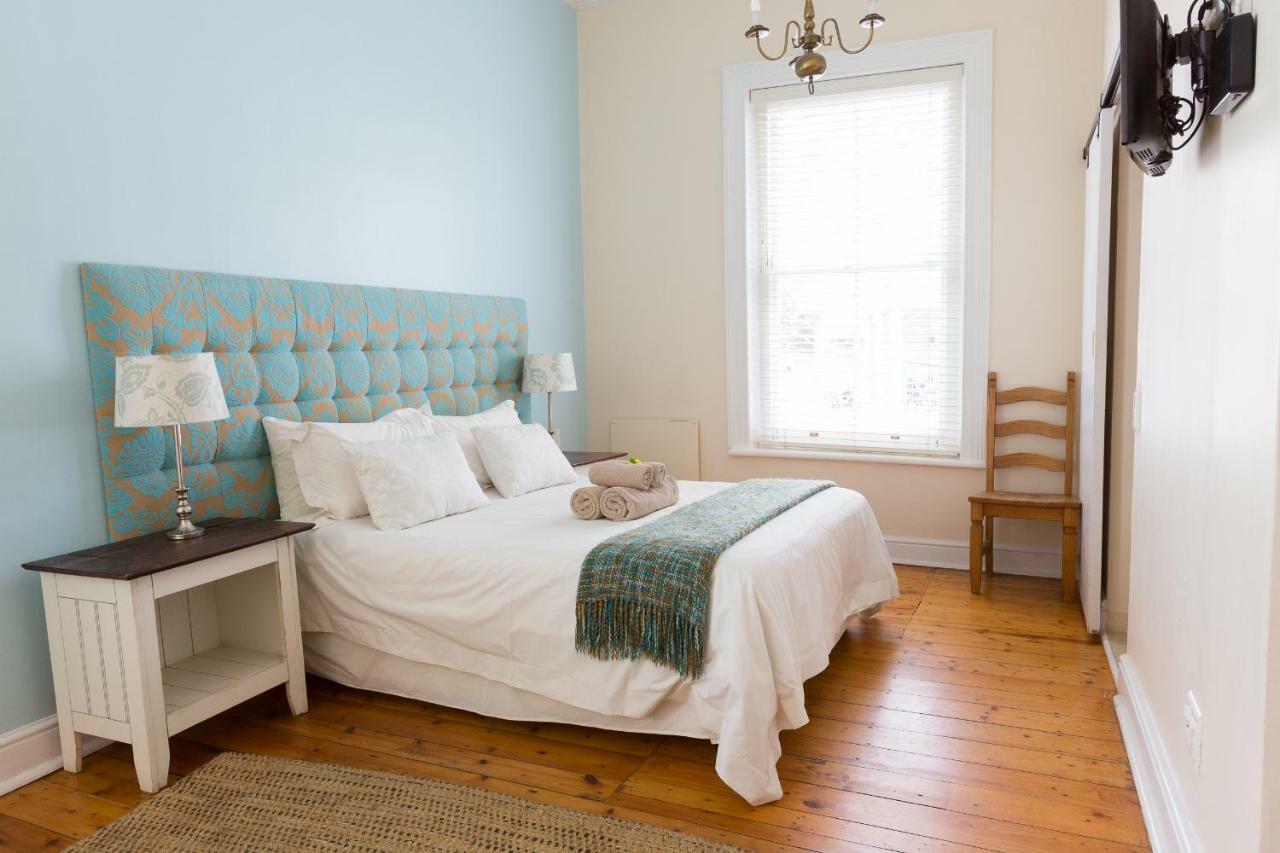 Bed and Breakfast Six On Scott Kapstadt Exterior foto